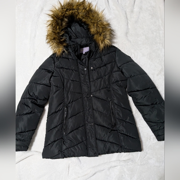 Madden Girl Beautiful Luxury Hoodie Puffer Jacket Excellent Condition !! - Picture 15 of 17